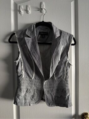 Women's Gray Sleeveless Jacket